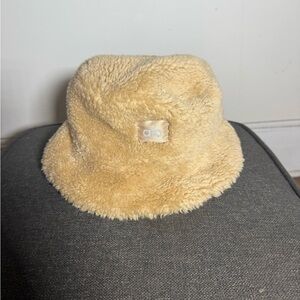 ALO Yoga Tan Plush Bucket Hat